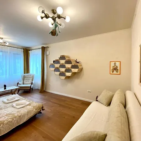 180-degree & Forest View Apartment