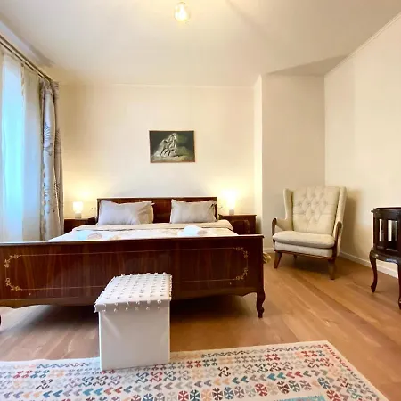 180-degree & Forest View Apartment *