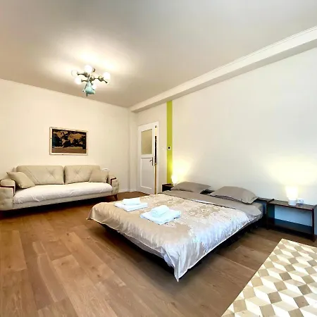 180-degree & Forest View Brasov